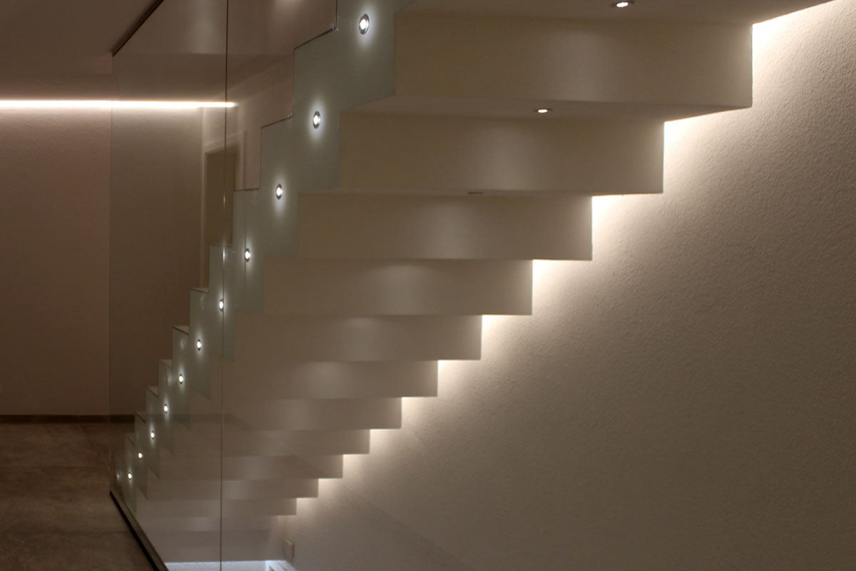 KORONA Lichtplanung | Mehrfamilienhaus in Weingarten KORONA Lichtplanung | Mehrfamilienhaus in Weingarten