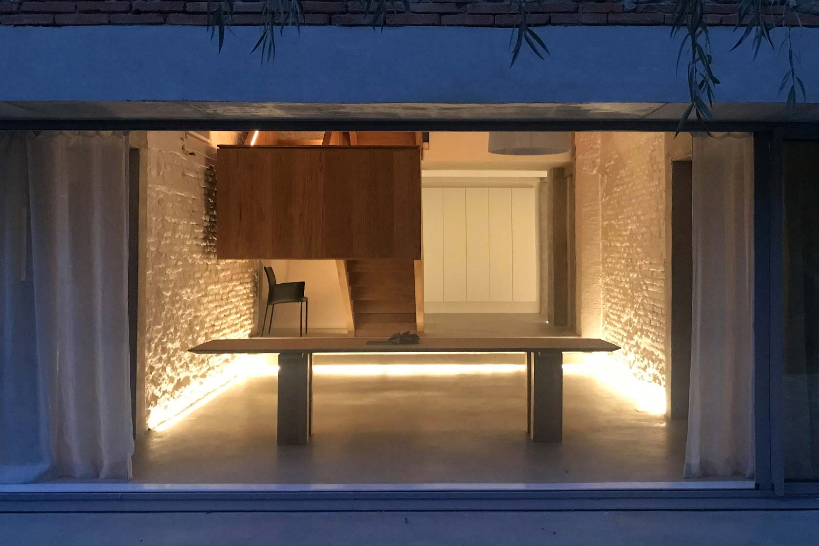 KORONA Lichtplanung | Landhaus in der Nähe von Toulouse KORONA Lichtplanung | Landhaus in der Nähe von Toulouse